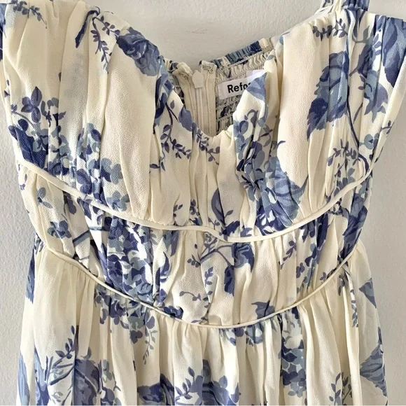 NWT Reformation Jayde Dress in Lupine - Picture 6 of 11